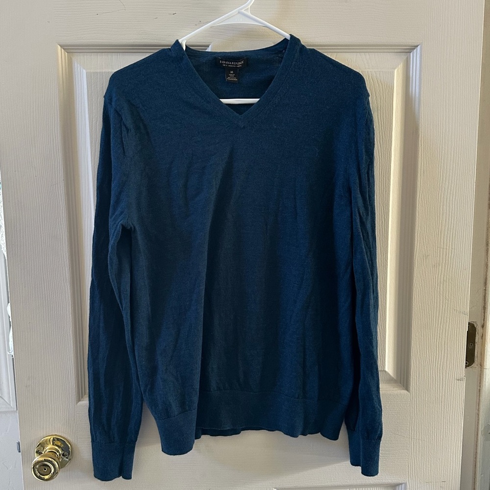 Banana Republic 100% Merino Extra Fine Wool Deep Blue V-Neck Sweater